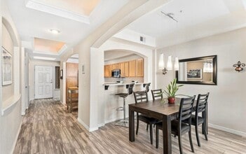 1747 N Washington St, Unit C103 in Denver, CO - Building Photo - Building Photo