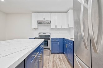 5609 Denmark St in Houston, TX - Foto de edificio - Building Photo