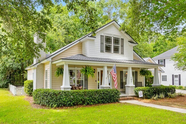 142 Cherryfield Ln in Richmond Hill, GA - Building Photo - Building Photo