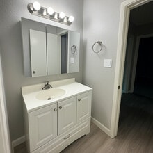 Park Place at Land Park in Sacramento, CA - Building Photo - Building Photo