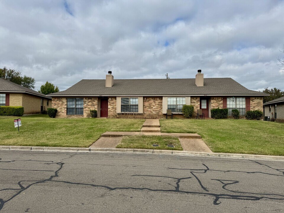 9217 Regal Dr in Waco, TX - Building Photo
