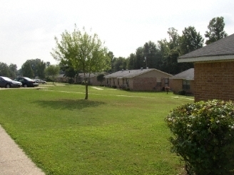 Desoto Estates in Mansfield, LA - Foto de edificio