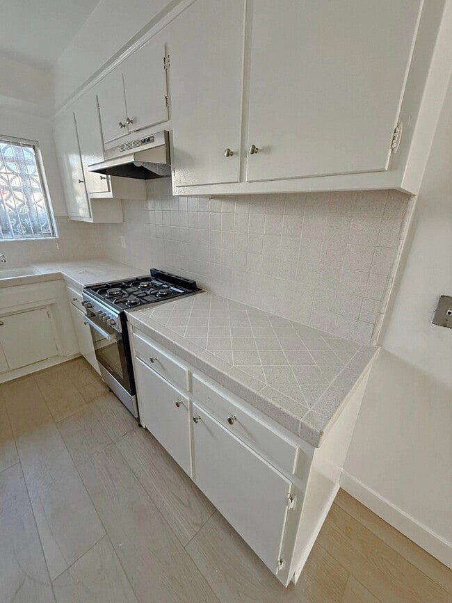 3620 139th St, Unit 3 in Hawthorne, CA - Foto de edificio - Building Photo