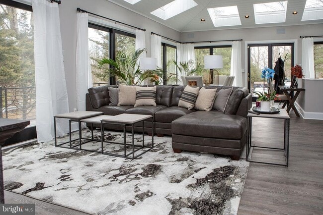 property at 15841 York Rd