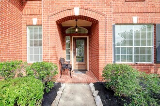 4615 Russett Ln in Sugar Land, TX - Building Photo - Building Photo