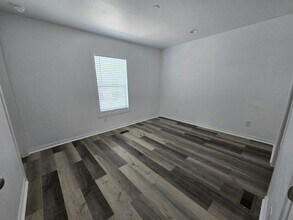 6223 E Sahara Ave in Las Vegas, NV - Building Photo - Building Photo