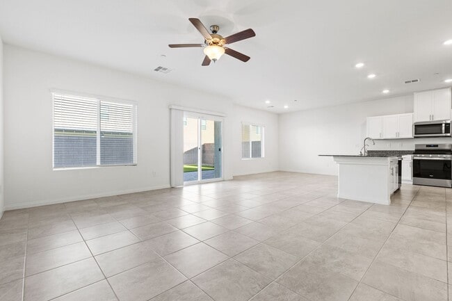 4454 Mahogany Hls Ave in Las Vegas, NV - Building Photo - Building Photo