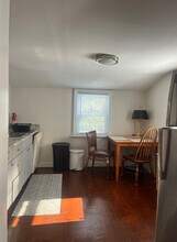 142 Page Rd, Unit 2FL in Bedford, MA - Building Photo - Building Photo