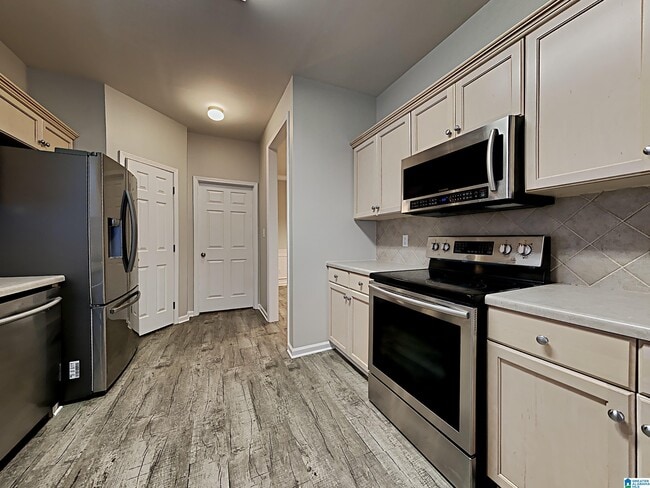 2035 Shamrock Ln in Moody, AL - Building Photo - Building Photo