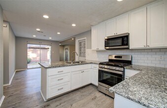 26518 Cypresswood Dr in Spring, TX - Building Photo - Building Photo