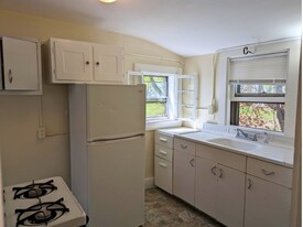 165 Brunswick St, Unit 7 in Old Town, ME - Building Photo