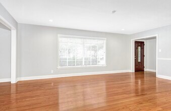 2327 Dorrington St in Houston, TX - Building Photo - Building Photo