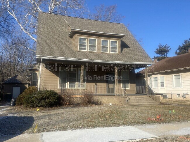 224 N Ward St in Macomb, IL - Building Photo - Building Photo