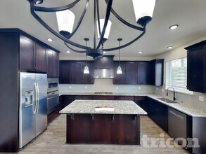 4012 NW 20th Ave in Camas, WA - Building Photo - Building Photo