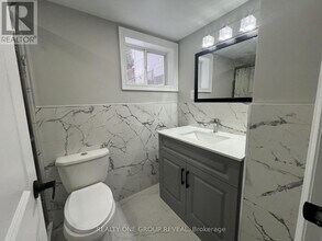 75 Regatta Crescent in Toronto, ON - Building Photo - Building Photo