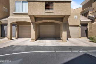 4644 N 22nd St in Phoenix, AZ - Foto de edificio - Building Photo
