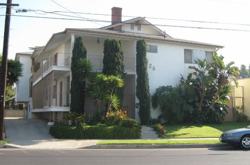 1926 10th Ave in Los Angeles, CA - Foto de edificio