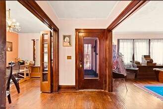1507 E 106th St in Cleveland, OH - Foto de edificio - Building Photo