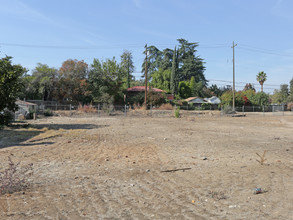 541@South Tower & Cedar Heights in Fresno, CA - Building Photo - Building Photo