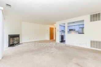 117 Rainier Ct in Princeton, NJ - Building Photo - Building Photo