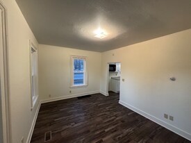 000 Vine St in Beloit, WI - Building Photo