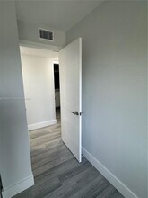 3720 N Pine Island Rd in Sunrise, FL - Building Photo - Building Photo