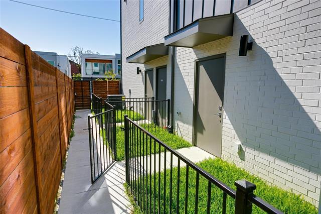 5515 Bryan Pkwy in Dallas, TX - Building Photo - Building Photo