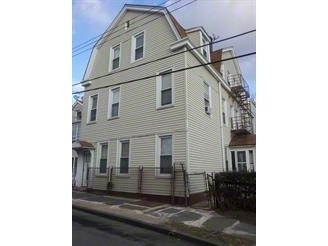 8 Coolidge Ave in Yonkers, NY - Foto de edificio
