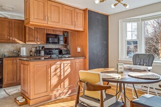 50 Lake St in Winchester, MA - Building Photo - Building Photo