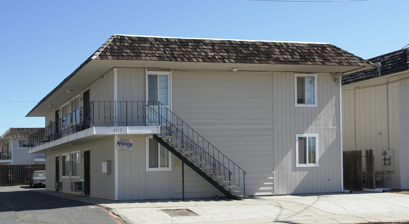 1112 W 5th St in Antioch, CA - Building Photo