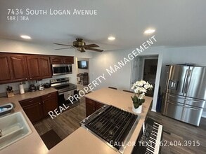 7434 S Logan Ave in Oak Creek, WI - Building Photo - Building Photo