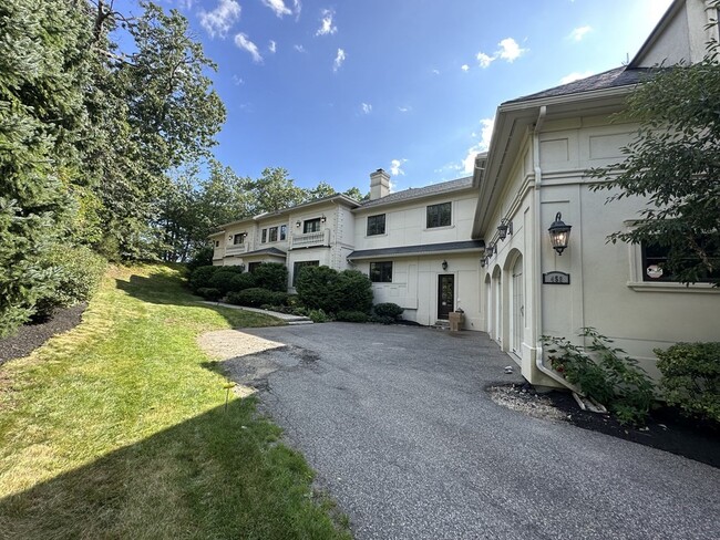458 Heath St in Brookline, MA - Building Photo - Building Photo