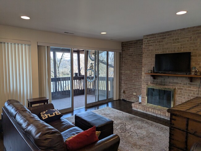 property at 5529 E Lake Dr