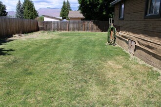 1320 1/2 Springwater Ave in Wenatchee, WA - Building Photo - Building Photo