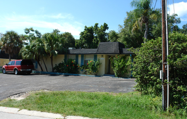 1273 Pierce St in Clearwater, FL - Foto de edificio - Building Photo