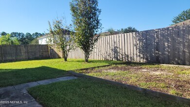 11119 Tiverton Ct in Jacksonville, FL - Foto de edificio - Building Photo