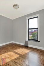 212 E 105th St in New York, NY - Building Photo - Building Photo
