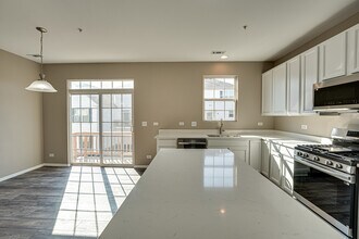 3783 Bailey Rd in Yorkville, IL - Building Photo - Building Photo