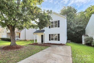 1215 McAllister Dr in Charlotte, NC - Building Photo - Building Photo