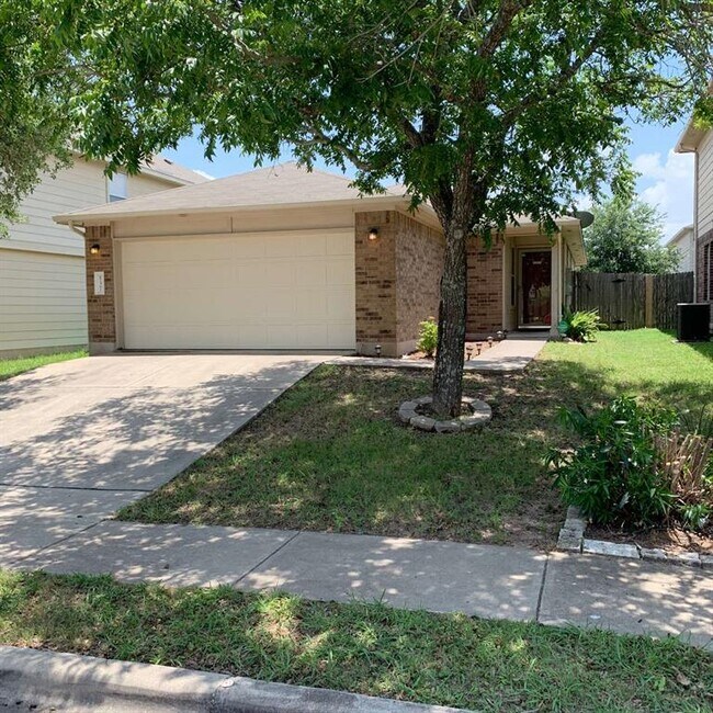 137 Grazing Horse Ln in Manchaca, TX - Building Photo - Building Photo
