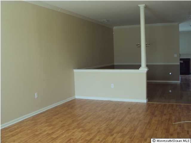 6 Fells Dr in Englishtown, NJ - Building Photo - Building Photo