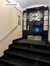 424 E 57th St in New York, NY - Building Photo - Building Photo