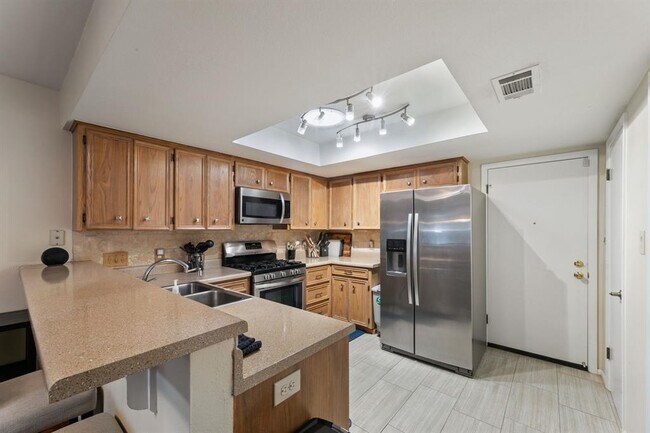 9106 Rockcrest Cir in Austin, TX - Building Photo - Building Photo