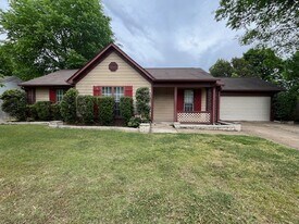 10464 Kristen Dr S in Olive Branch, MS - Building Photo