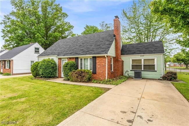 23341 Roger Dr in Euclid, OH - Building Photo - Building Photo
