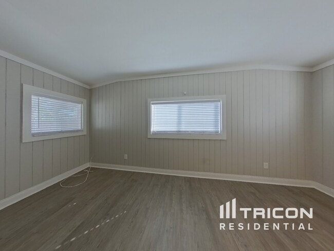 6193 39th Ave N in St. Petersburg, FL - Building Photo - Building Photo