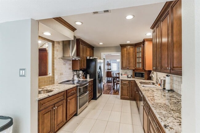 property at 6007 Gardenridge Hollow