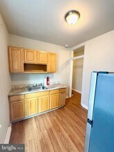 1813 W Thompson St-Unit -3 in Philadelphia, PA - Building Photo - Building Photo