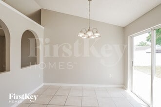 729 Pincon Ln in Kissimmee, FL - Foto de edificio - Building Photo