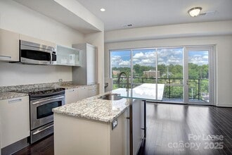 1133 Metropolitan Ave in Charlotte, NC - Building Photo - Building Photo